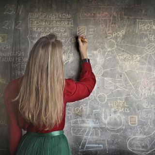 Teorie e metodologie per una didattica in ambito umanistico, letterario e filosofico 